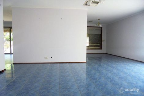 Property photo of 32 Edington Way Craigieburn VIC 3064