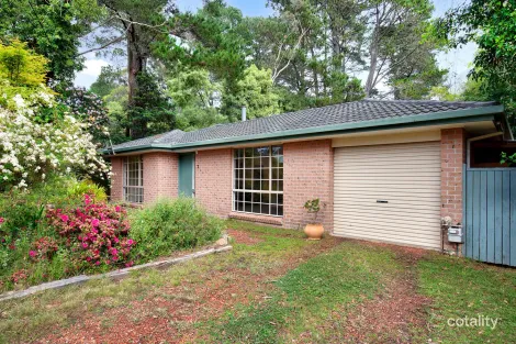18 Fourth Ave, Katoomba, NSW 2780