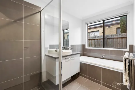 Property photo of 7 McKinley Avenue Armstrong Creek VIC 3217