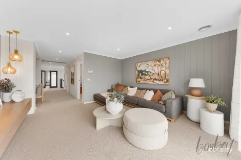 Property photo of 11 Gem Parade Wollert VIC 3750