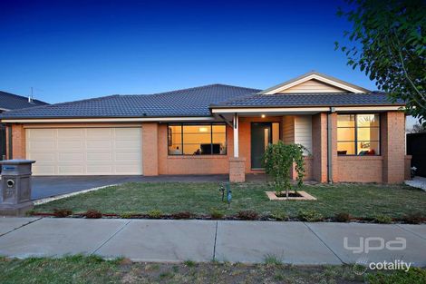 Property photo of 23 Luxor Drive Plumpton VIC 3335