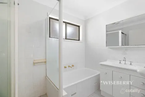 Property photo of 10 Twin Lakes Drive Lake Haven NSW 2263