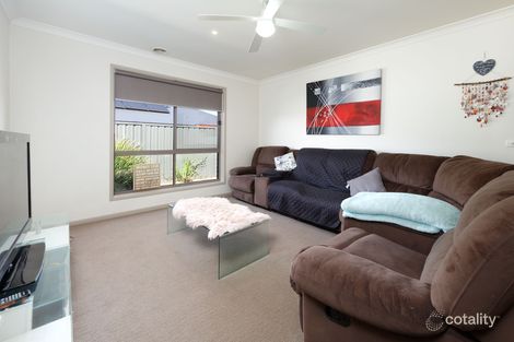 Property photo of 13 Silky Oak Avenue Wodonga VIC 3690