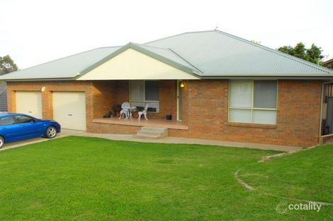 Property photo of 35 Banksia Street West Albury NSW 2640