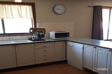 21 Mofflin St, Calingiri, WA 6569