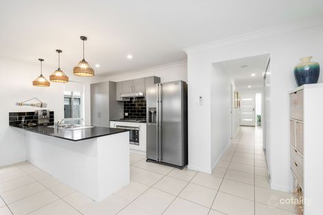 Property photo of 51 Serenity Drive Eli Waters QLD 4655