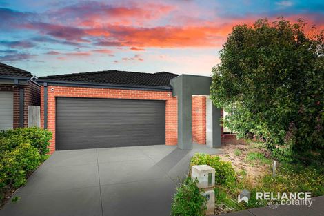 Property photo of 4 Hiddick Road Point Cook VIC 3030