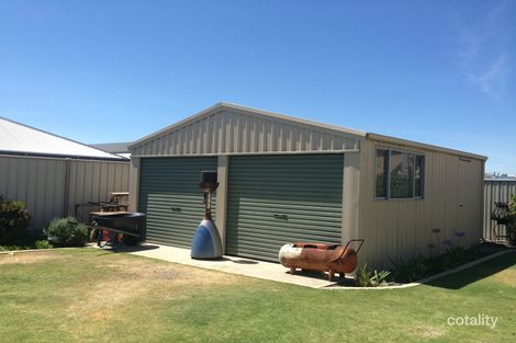 Property photo of 3 Grandite Fairway Australind WA 6233