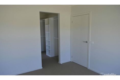 Property photo of 154 Mountainview Boulevard Cranbourne North VIC 3977