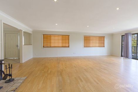 Property photo of 11 Beauty Crescent Surfside NSW 2536