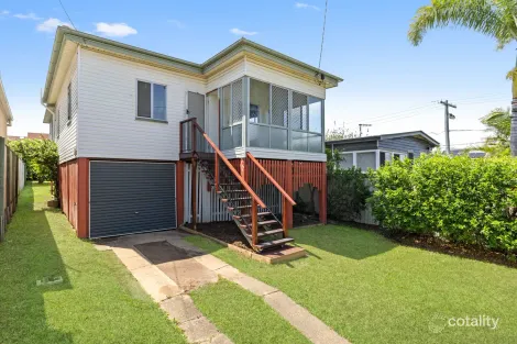Property photo of 90 Oxley Avenue Woody Point QLD 4019