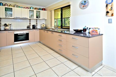 Property photo of 11 Lakeside Drive Burrum Heads QLD 4659