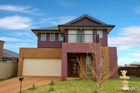 Property photo of 2 Forest Glade Way Caroline Springs VIC 3023