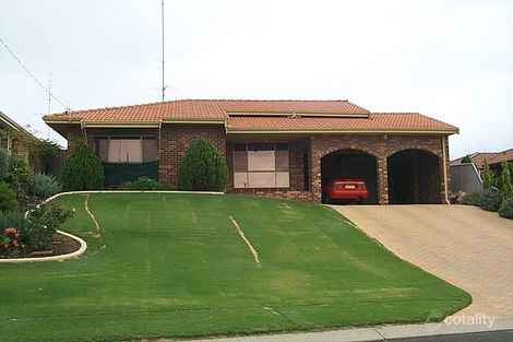 Property photo of 16 Coote Place Usher WA 6230