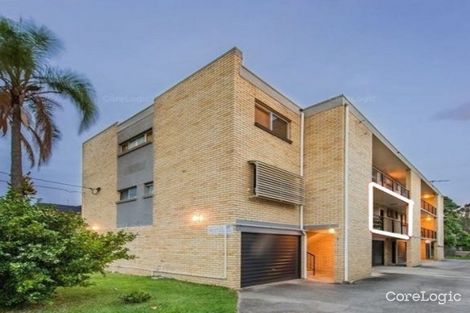 Property photo of 2/27 Second Avenue Sandgate QLD 4017