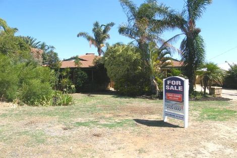 Property photo of 32 Elliot Road Hocking WA 6065