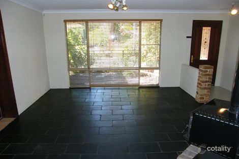 Property photo of 32 Elliot Road Hocking WA 6065