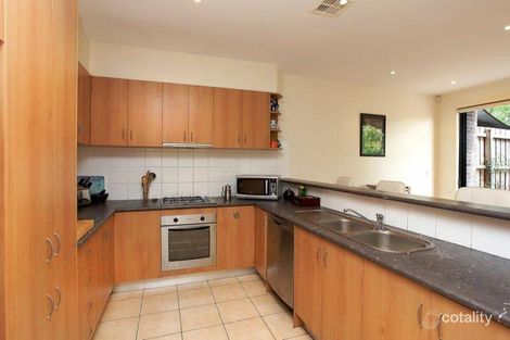 Property photo of 2/18A Strettle Street Thornbury VIC 3071