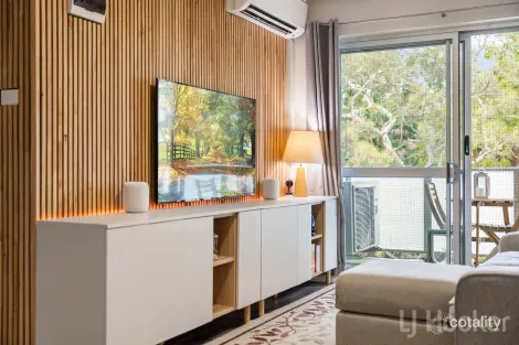 Property photo of 2/30 Trinculo Place Queanbeyan East NSW 2620