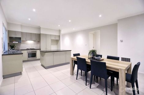 Property photo of 38 Gippsland Way Craigieburn VIC 3064