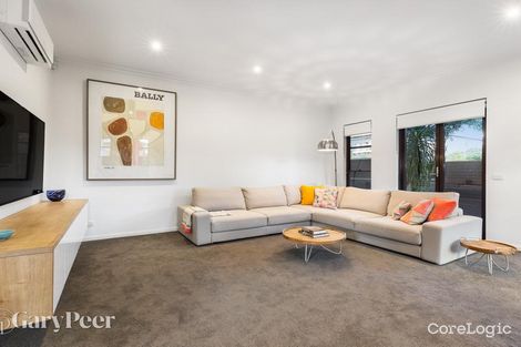 Property photo of 32 Wanda Road Caulfield North VIC 3161