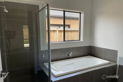 Property photo of 120 Olivine Boulevard Donnybrook VIC 3064