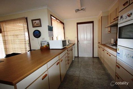 Property photo of 8 Skyfarmer Place Raby NSW 2566