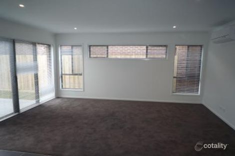 Property photo of 30 Glenfine Avenue Hamlyn Heights VIC 3215