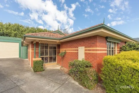8 Hillman Ct, Berwick, VIC 3806