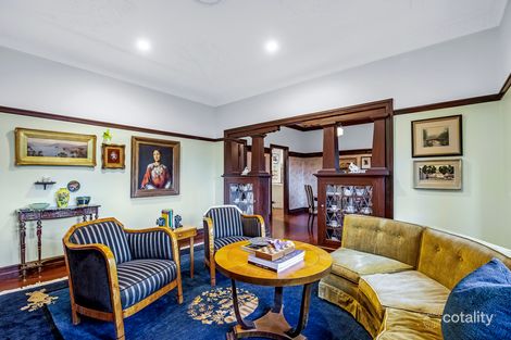 Property photo of 10 Lanham Crescent Newmarket QLD 4051
