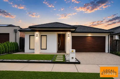 Property photo of 25 Gem Crescent Cobblebank VIC 3338