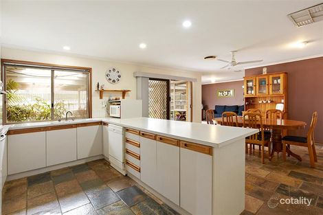 Property photo of 2 Bamboo Court Mill Park VIC 3082