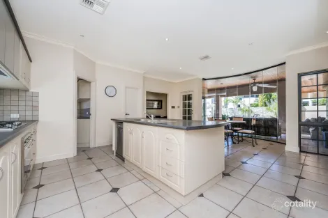 Property photo of 1 Turtle Point Cove Jandakot WA 6164