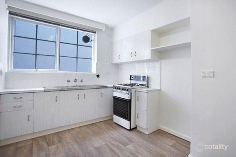 Property photo of 4/86-90 Hotham Street East Melbourne VIC 3002