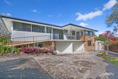 8 Tingira Cres, Wyoming, NSW 2250