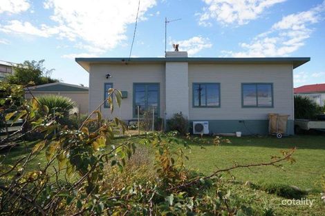 8 Surrey St, Devonport, TAS 7310