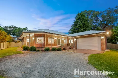 9 Augusta Rd, The Basin, VIC 3154