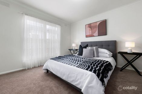 52 Hennessy Ave, Herne Hill, VIC 3218