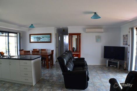 Property photo of 7 North Terrace Elliston SA 5670