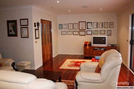 Property photo of 23 Elliott Parade Lynbrook VIC 3975