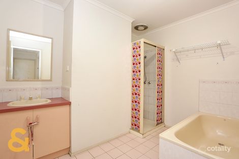 Property photo of 9 Simmonds Place Roxburgh Park VIC 3064