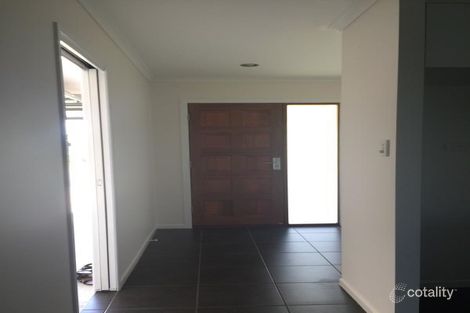 Property photo of 8 Sidon Court Ooralea QLD 4740