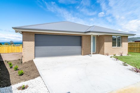 Property photo of 9 Porpoise Close Oakdowns TAS 7019