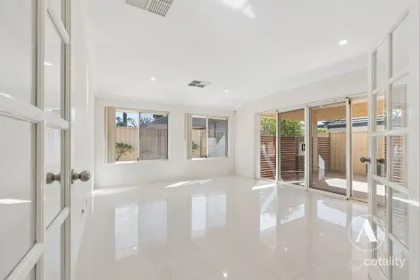 Property photo of 23 Kyle Way Canning Vale WA 6155