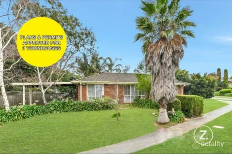 Property photo of 56 Collins Crescent Berwick VIC 3806