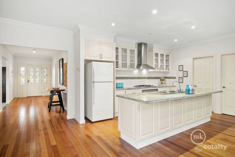 Property photo of 10 Timbertop Drive Doreen VIC 3754