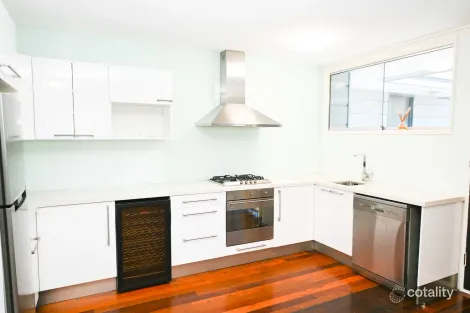 Property photo of 4/81 Liverpool Road Clayfield QLD 4011