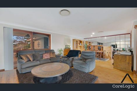 Property photo of 4 Bronte Place Woodbine NSW 2560