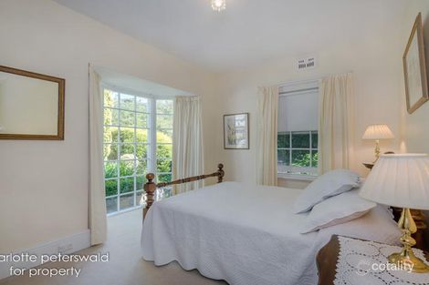 Property photo of 14 Red Knights Road Sandy Bay TAS 7005