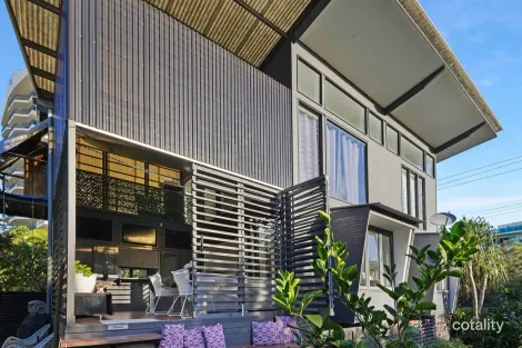 Property photo of 5 Winston Street Coolangatta QLD 4225